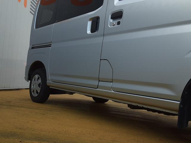 ハイゼットカーゴクルーズターボ　キーフリー　パワーウィンドゥワンオーナー　禁煙車　キーフリー　衝突回避支援システム　誤発信抑制制御機能　　マニュアルエアコン　パワーウインドウ　アイドリングストップ　リヤフルフラットシート　オーディオレス（埼玉県）の中古車