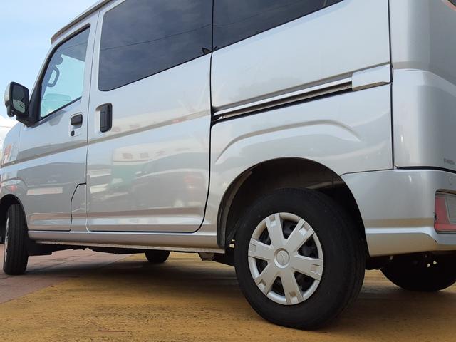 ハイゼットカーゴクルーズターボ　キーフリー　パワーウィンドゥワンオーナー　禁煙車　キーフリー　衝突回避支援システム　誤発信抑制制御機能　　マニュアルエアコン　パワーウインドウ　アイドリングストップ　リヤフルフラットシート　オーディオレス（埼玉県）の中古車