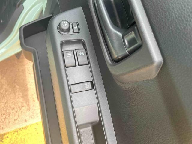 ハイゼットカーゴクルーズ／４ＷＤ／ワンオーナー　禁煙車　衝突回避支援システム　誤発進抑制制御機能　キーフリー　大型ＬＥＤ荷室灯　オーバーヘッドシェルフ　オートハイビーム　コーナーセンサー　リヤヒーター　スライドドアイージークローザー（埼玉県）の中古車