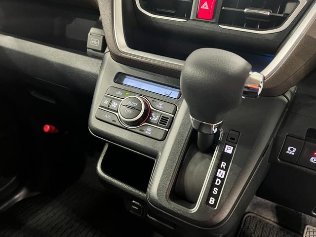 ムーヴＧ　走行３０５９キロ／ナビ／バックカメラ／片側電動スライド一年保証・走行距離無制限走行３０５９キロ　フルセグナビ　ブルートゥース　バックカメラ　クリアランスソナー　ＬＥＤヘッドライト　オートライト　片側電動スライドドア（埼玉県）の中古車