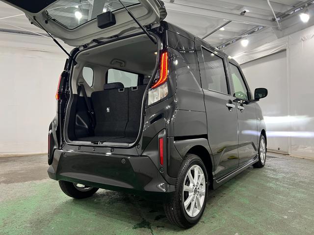 ムーヴＧ　走行３０５９キロ／ナビ／バックカメラ／片側電動スライド一年保証・走行距離無制限走行３０５９キロ　フルセグナビ　ブルートゥース　バックカメラ　クリアランスソナー　ＬＥＤヘッドライト　オートライト　片側電動スライドドア（埼玉県）の中古車