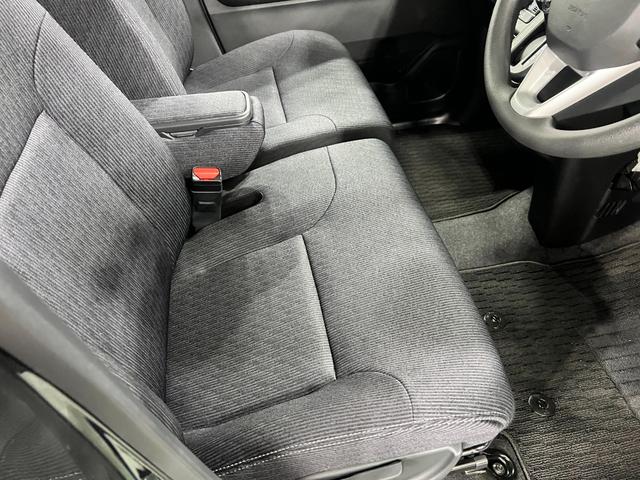 ムーヴＧ　走行３０５９キロ／ナビ／バックカメラ／片側電動スライド一年保証・走行距離無制限走行３０５９キロ　フルセグナビ　ブルートゥース　バックカメラ　クリアランスソナー　ＬＥＤヘッドライト　オートライト　片側電動スライドドア（埼玉県）の中古車