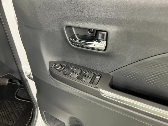 タントカスタムXリミテッド 走行1048キロ/LEDヘッドランプ1年保証距離無制限 走行距離1048キロ 純正マット サイドエアバッグ LEDヘッドランプ アイドリングストップ シートヒーター 両側電動スライドドア オート格納式ドアミラー 電動パーキングブレーキ(埼玉県)の中古車