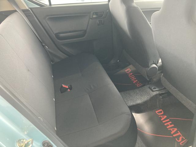 ミライースＬ　ＳＡIII１３インチフルホイールキャップ　マルチリフレクターハロゲンヘッドランプ　可倒式ドアミラー　自発光式デジタルメーターアンバーイルミネーションメーター　マニュアルエアコン（ダイヤル式）　キーレスエントリー（静岡県）の中古車