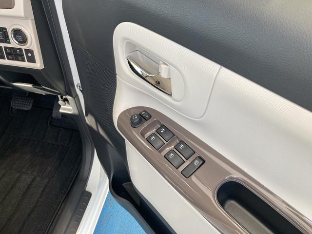 ムーヴキャンバスＧメイクアップＶＳ　ＳＡIII１４インチフルホイールキャップ　ＬＥＤヘッドランプ　キーフリーシステム　両側パワースライドドア　オートエアコン（プッシュ式）　オートライト　置きラクボックス（静岡県）の中古車