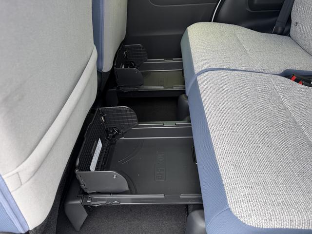 ムーヴキャンバスストライプスＧ　ＬＥＤヘッドランプ／シートヒーター／マット１年保証距離無制限　純正マット　サイドエアバッグ　ＬＥＤヘッドランプ　アイドリングストップ　シートヒーター　両側電動スライドドア　プッシュボタンスタート　キーフリー（埼玉県）の中古車