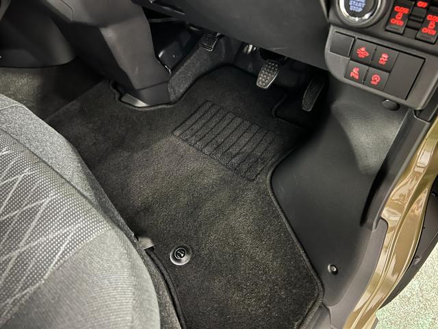 アトレーRS 走行188キロ/9インチディスプレイオーディオ/マット1年保証距離無制限 走行距離188キロ 純正ディスプレイオーディオ バックカメラ ブルートゥース 純正マット LEDヘッドランプ アイドリングストップ 両側電動スライドドア 電動格納式ドアミラー(埼玉県)の中古車