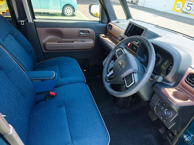 ムーヴキャンバスセオリーＧ　パノラマモニター／走行距離１，９９５ｋｍ（埼玉県）の中古車