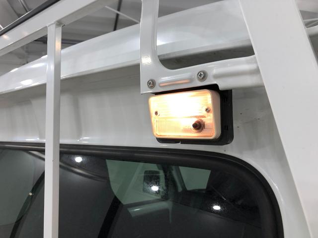 スーパーキャリイX 4WD/走行16184キロ/CDチューナー/マット1年保証距離無制限 走行距離16184キロ マニュアル車 4WD CDチューナー フロアマット 荷台作業灯 マニュアルエアコン(埼玉県)の中古車