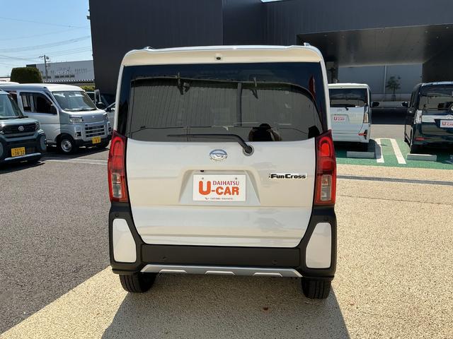 タントファンクロスターボ一年保証・走行距離無制限 走行76キロ ディスプレイオーディオ バックカメラ サイドエアバック クリアランスソナー オートライト LEDヘッドライト シートヒーター 両側電動スライドドア(埼玉県)の中古車