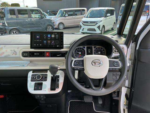 ムーヴキャンバスストライプスGターボ/当店試乗車/198キロ一年保証・走行距離無制限 走行198キロ ディスプレイオーディオ バックカメラ サイドエアバック クリアランスソナー オートライト LEDヘッドライト シートヒーター 両側電動スライドドア(埼玉県)の中古車