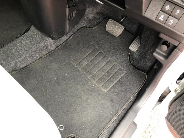 ムーヴキャンバスストライプスＧ　走行８５３キロ／ＬＥＤヘッドランプ／マット１年保証距離無制限　走行距離８５３キロ　マット　サイドエアバッグ　ＬＥＤヘッドランプ　アイドリングストップ　シートヒーター　両側電動スライドドア　オート格納式ドアミラー　電動パーキングブレーキ（埼玉県）の中古車