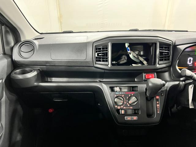 ミライースL SAIII 走行1153キロ/社用車/オートライト1年保証距離無制限 走行距離1153キロ マット 助手席エアバッグ クリアランスソナー オートマチックハイビーム アイドリングストップ(埼玉県)の中古車