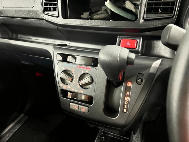 ミライースL SAIII 走行1153キロ/社用車/オートライト1年保証距離無制限 走行距離1153キロ マット 助手席エアバッグ クリアランスソナー オートマチックハイビーム アイドリングストップ(埼玉県)の中古車