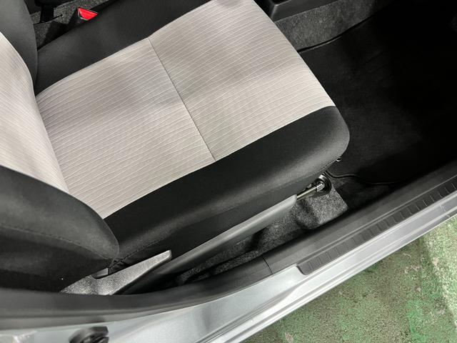 ミライースL SAIII 走行1153キロ/社用車/オートライト1年保証距離無制限 走行距離1153キロ マット 助手席エアバッグ クリアランスソナー オートマチックハイビーム アイドリングストップ(埼玉県)の中古車