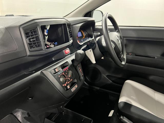 ミライースL SAIII 走行1153キロ/社用車/オートライト1年保証距離無制限 走行距離1153キロ マット 助手席エアバッグ クリアランスソナー オートマチックハイビーム アイドリングストップ(埼玉県)の中古車
