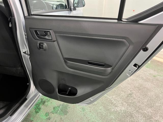 ミライースL SAIII 走行1153キロ/社用車/オートライト1年保証距離無制限 走行距離1153キロ マット 助手席エアバッグ クリアランスソナー オートマチックハイビーム アイドリングストップ(埼玉県)の中古車