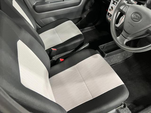 ミライースL SAIII 走行1153キロ/社用車/オートライト1年保証距離無制限 走行距離1153キロ マット 助手席エアバッグ クリアランスソナー オートマチックハイビーム アイドリングストップ(埼玉県)の中古車