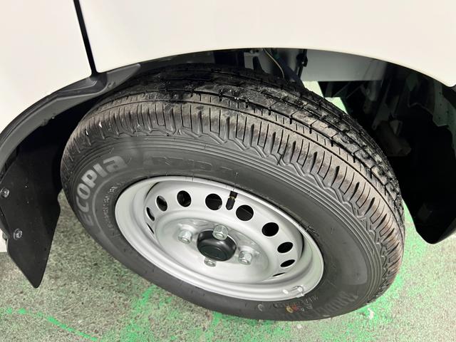 ハイゼットカーゴスペシャル　走行６キロ／ＦＭＡＭラジオ／オートライト１年保証距離無制限　走行距離６キロ　ＦＭＡＭラジオ　助手席エアバック　クリアランスソナー　オートマチックハイビーム　オートライト　アイドリングストップ　両側スライドドア（埼玉県）の中古車