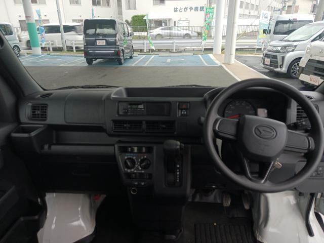 ハイゼットカーゴスペシャル/走行2382km/純正カーペットマット/ラジオ付一年保証・走行距離無制限 助手席エアバック 純正カーペットマット クリアランスソナー オートライト アイドリングストップ(埼玉県)の中古車