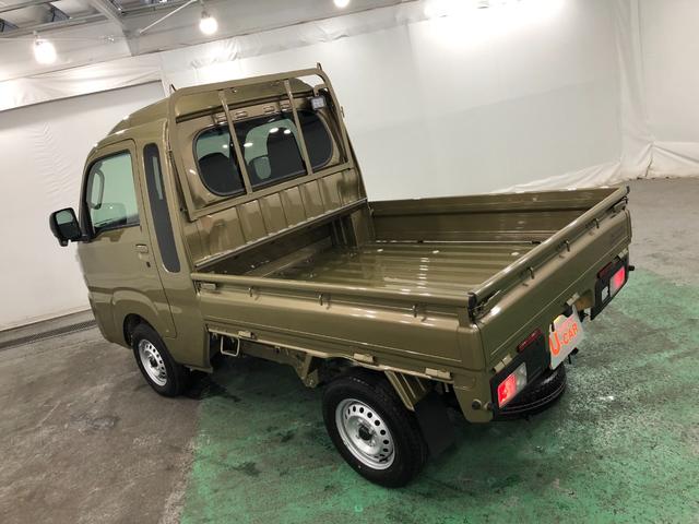 サンバートラックグランドキャブ　４ＷＤ　走行距離１３キロ　大型荷台作業灯１年保証距離無制限　走行距離１３キロ　４ＷＤ　大型荷台作業灯　オートライト　ＬＥＤヘッドランプ　アイドリングストップ　プッシュボタンスタート（埼玉県）の中古車