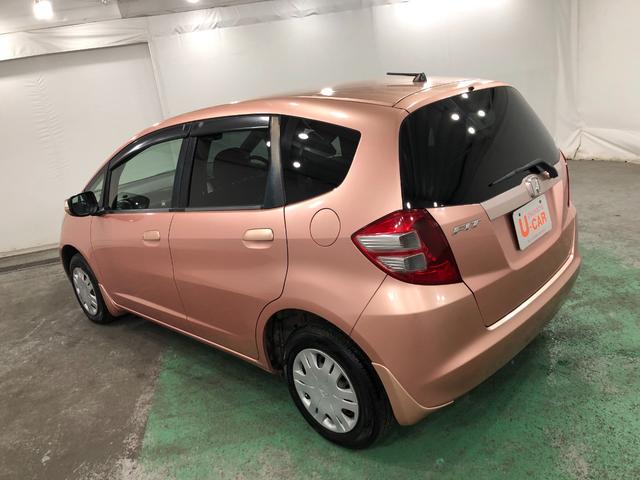 フィットシーズ　車検整備・純正ワンセグナビ・ＥＴＣ１年保証距離無制限　走行距離１１０７４６キロ　純正ワンセグナビ　純正カーペットマット　ロングバイザー　車検整備付　マニュアルエアコン（埼玉県）の中古車