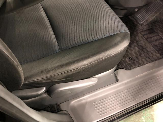 ヴォクシーＺＳ　煌II　車検整備付／走行距離７０４００キロ／純正マット１年保証距離無制限　走行距離７０４００キロ　純正カーペットマット　助手席エアバッグ　オートライト　ＨＩＤヘッドランプ　両側電動スライドドア　電動格納式ドアミラー（埼玉県）の中古車