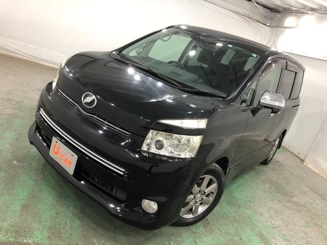ヴォクシーＺＳ　煌II　車検整備付／走行距離７０４００キロ／純正マット１年保証距離無制限　走行距離７０４００キロ　純正カーペットマット　助手席エアバッグ　オートライト　ＨＩＤヘッドランプ　両側電動スライドドア　電動格納式ドアミラー（埼玉県）の中古車