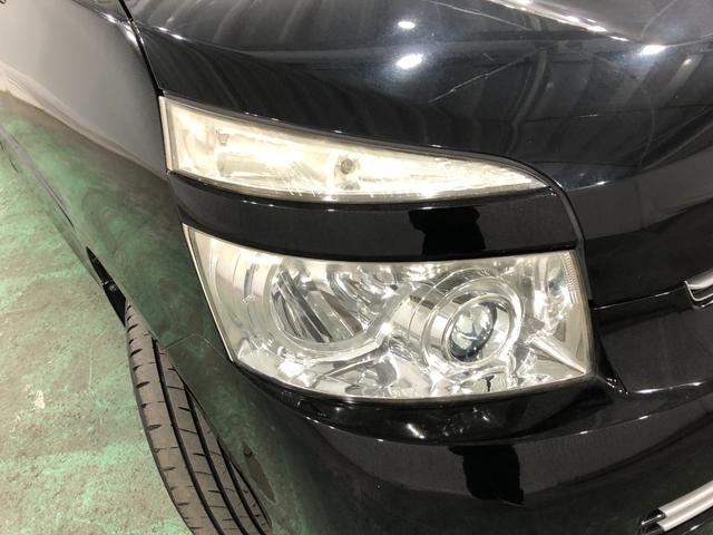 ヴォクシーＺＳ　煌II　車検整備付／走行距離７０４００キロ／純正マット１年保証距離無制限　走行距離７０４００キロ　純正カーペットマット　助手席エアバッグ　オートライト　ＨＩＤヘッドランプ　両側電動スライドドア　電動格納式ドアミラー（埼玉県）の中古車