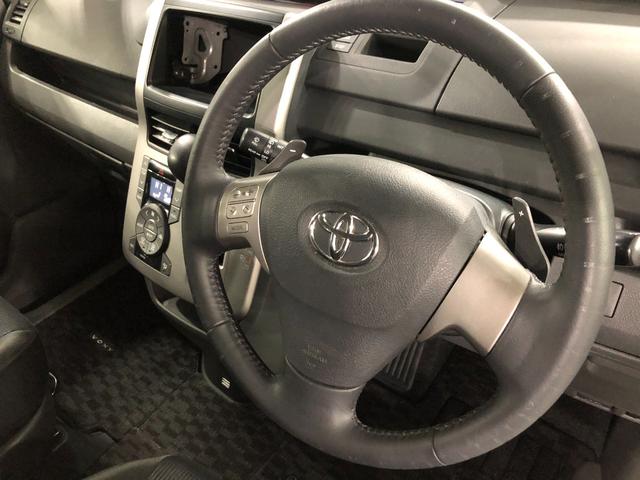 ヴォクシーＺＳ　煌II　車検整備付／走行距離７０４００キロ／純正マット１年保証距離無制限　走行距離７０４００キロ　純正カーペットマット　助手席エアバッグ　オートライト　ＨＩＤヘッドランプ　両側電動スライドドア　電動格納式ドアミラー（埼玉県）の中古車
