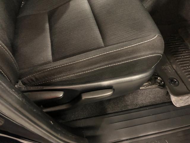 ハイラックスＺ　４ＷＤ／軽油／車検整備付／走行距離２９５８６キロ／ナビ１年保証距離無制限　走行距離２９５８６キロ　４ＷＤ　軽油　走行距離２９５８６キロ　フルセグナビ　ブルートゥース　ドラレコ　フロアマット　サイドエアバッグ　ＬＥＤヘッドランプ　アイドリングストップ（埼玉県）の中古車