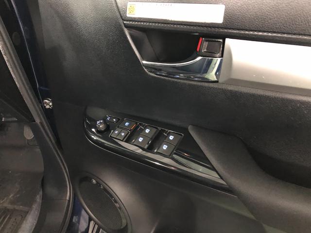 ハイラックスＺ　４ＷＤ／軽油／車検整備付／走行距離２９５８６キロ／ナビ１年保証距離無制限　走行距離２９５８６キロ　４ＷＤ　軽油　走行距離２９５８６キロ　フルセグナビ　ブルートゥース　ドラレコ　フロアマット　サイドエアバッグ　ＬＥＤヘッドランプ　アイドリングストップ（埼玉県）の中古車