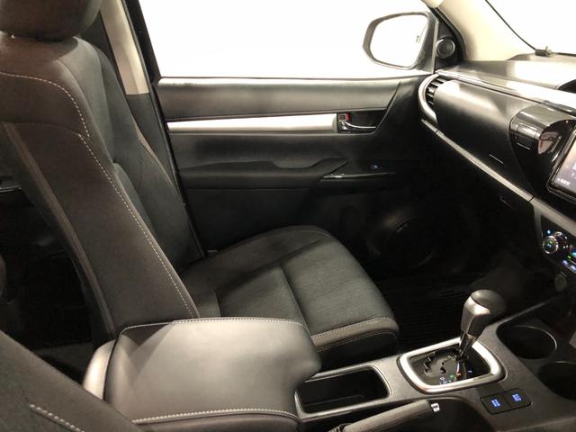 ハイラックスＺ　４ＷＤ／軽油／車検整備付／走行距離２９５８６キロ／ナビ１年保証距離無制限　走行距離２９５８６キロ　４ＷＤ　軽油　走行距離２９５８６キロ　フルセグナビ　ブルートゥース　ドラレコ　フロアマット　サイドエアバッグ　ＬＥＤヘッドランプ　アイドリングストップ（埼玉県）の中古車