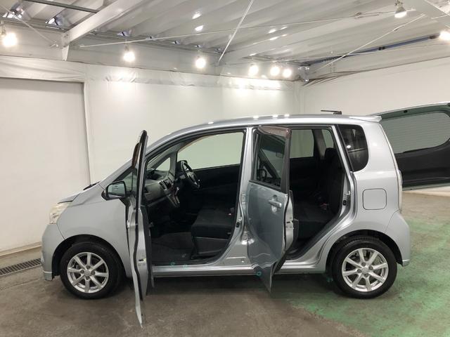 ムーヴカスタム　Ｘ　雹害／走行距離４６５０３キロ／ＣＤチューナー１年保証距離無制限　走行距離４６５０３キロ　ＣＤチューナー　純正カーペットマット　助手席エアバッグ　ＬＥＤヘッドランプ　アイドリングストップ　プッシュボタンスタート　電動格納式ドアミラー　キーフリー（埼玉県）の中古車