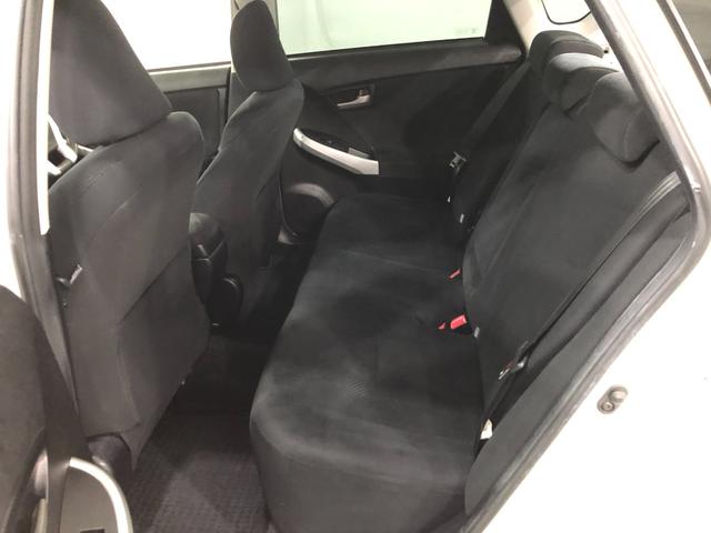 プリウスＳツーリングセレクション　修復歴／車検整備付／純正マット１年保証距離無制限　走行距離１１２０４３キロ　車検整備付　純正カーペットマット　助手席エアバッグ　サイドエアバッグ　オートライト　ＬＥＤヘッドランプ　電動格納式ドアミラー（埼玉県）の中古車