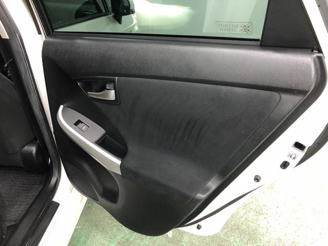 プリウスＳツーリングセレクション　修復歴／車検整備付／純正マット１年保証距離無制限　走行距離１１２０４３キロ　車検整備付　純正カーペットマット　助手席エアバッグ　サイドエアバッグ　オートライト　ＬＥＤヘッドランプ　電動格納式ドアミラー（埼玉県）の中古車
