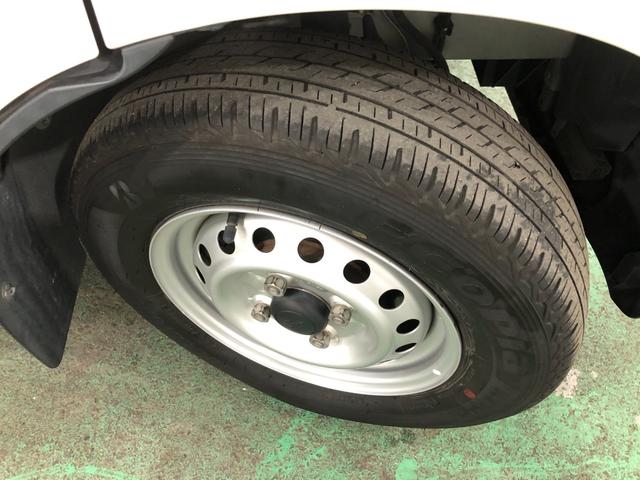 ハイゼットカーゴスペシャルクリーン　走行距離３９０１０キロ／ＦＭＡＭラジオ１年保証距離無制限　走行距離３９０１０キロ　ＦＭＡＭラジオ　純正フロアマット　助手席エアバッグ　クリアランスソナー　オートライト　アイドリングストップ　両側スライドドア　アイドリングストップ（埼玉県）の中古車