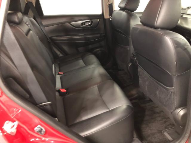 エクストレイル２０Ｘ　　オーテック　４ＷＤ／走行距離８７５２０キロ／ナビ１年保証距離無制限　走行距離８７５２０キロ　４ＷＤ　フルセグナビ　全周囲カメラ　カーペットマット　サイドエアバッグ　オートライト　ＬＥＤヘッドランプ　シートヒーター（埼玉県）の中古車