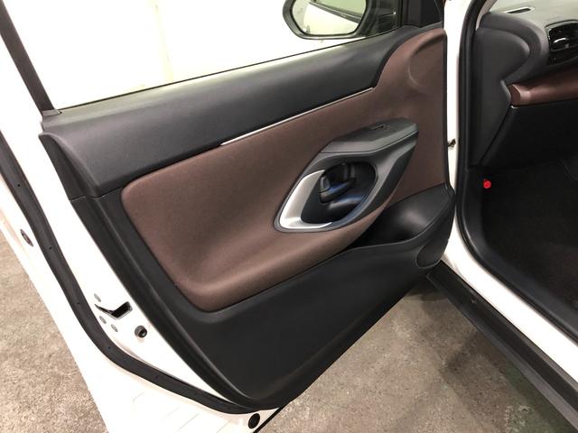 ヤリスクロスハイブリッドＺ　車検整備付／走行５２２１キロ／ナビ／ＥＴＣ１年保証距離無制限　走行５２２１キロ　ナビ　全周囲モニター　Ｃソナー　オートマチックハイビーム　オートライト　シートヒーター　サイドエアバッグ　助手席エアバック　純正マット　Ｂｌｕｅｔｏｏｔｈ（埼玉県）の中古車