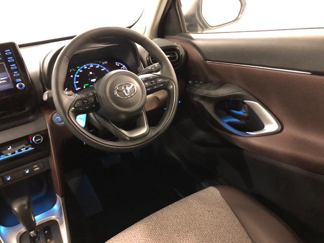 ヤリスクロスハイブリッドＺ　車検整備付／走行５２２１キロ／ナビ／ＥＴＣ１年保証距離無制限　走行５２２１キロ　ナビ　全周囲モニター　Ｃソナー　オートマチックハイビーム　オートライト　シートヒーター　サイドエアバッグ　助手席エアバック　純正マット　Ｂｌｕｅｔｏｏｔｈ（埼玉県）の中古車