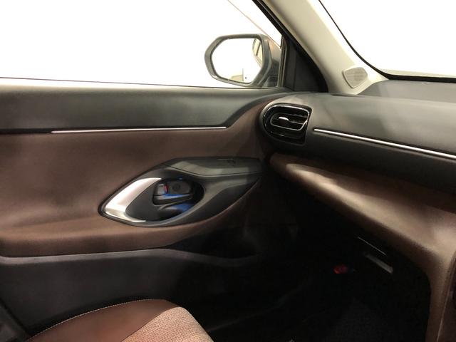 ヤリスクロスハイブリッドＺ　車検整備付／走行５２２１キロ／ナビ／ＥＴＣ１年保証距離無制限　走行５２２１キロ　ナビ　全周囲モニター　Ｃソナー　オートマチックハイビーム　オートライト　シートヒーター　サイドエアバッグ　助手席エアバック　純正マット　Ｂｌｕｅｔｏｏｔｈ（埼玉県）の中古車