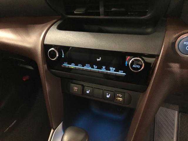 ヤリスクロスハイブリッドＺ　車検整備付／走行５２２１キロ／ナビ／ＥＴＣ１年保証距離無制限　走行５２２１キロ　ナビ　全周囲モニター　Ｃソナー　オートマチックハイビーム　オートライト　シートヒーター　サイドエアバッグ　助手席エアバック　純正マット　Ｂｌｕｅｔｏｏｔｈ（埼玉県）の中古車