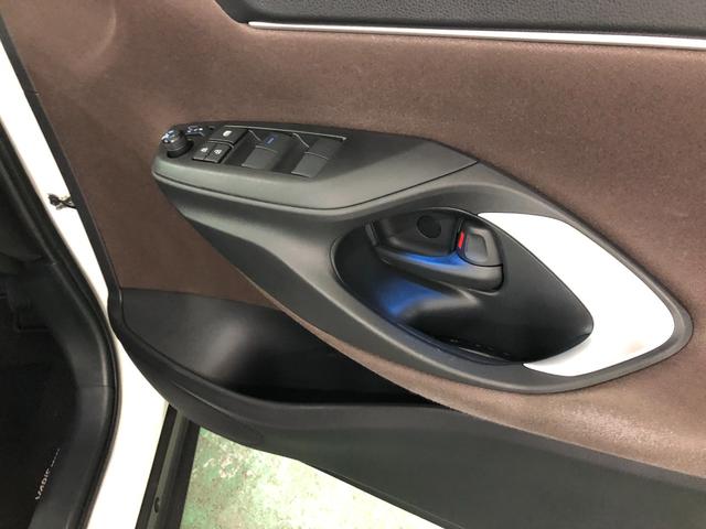 ヤリスクロスハイブリッドＺ　車検整備付／走行５２２１キロ／ナビ／ＥＴＣ１年保証距離無制限　走行５２２１キロ　ナビ　全周囲モニター　Ｃソナー　オートマチックハイビーム　オートライト　シートヒーター　サイドエアバッグ　助手席エアバック　純正マット　Ｂｌｕｅｔｏｏｔｈ（埼玉県）の中古車