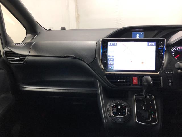 ヴォクシーＺＳ　車検整備付／走行８６３１８キロ／ナビ／後席モニター１年保証距離無制限　擦り傷　走行８６３１８キロ　後席モニター　ナビ　バックカメラ　ＥＴＣ　Ｃソナー　オートライト　ＬＥＤヘッドランプ　アイドリングストップ　両側電動スライドドア　Ｂｌｕｅｔｏｏｔｈ（埼玉県）の中古車