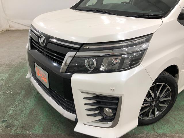 ヴォクシーＺＳ　車検整備付／走行８６３１８キロ／ナビ／後席モニター１年保証距離無制限　擦り傷　走行８６３１８キロ　後席モニター　ナビ　バックカメラ　ＥＴＣ　Ｃソナー　オートライト　ＬＥＤヘッドランプ　アイドリングストップ　両側電動スライドドア　Ｂｌｕｅｔｏｏｔｈ（埼玉県）の中古車