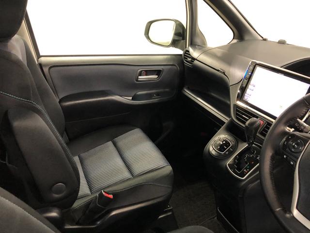 ヴォクシーＺＳ　車検整備付／走行８６３１８キロ／ナビ／後席モニター１年保証距離無制限　擦り傷　走行８６３１８キロ　後席モニター　ナビ　バックカメラ　ＥＴＣ　Ｃソナー　オートライト　ＬＥＤヘッドランプ　アイドリングストップ　両側電動スライドドア　Ｂｌｕｅｔｏｏｔｈ（埼玉県）の中古車