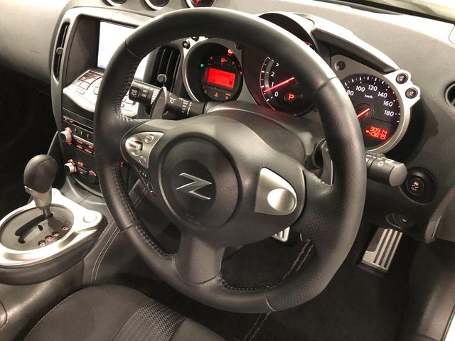 フェアレディＺベースグレード　車検整備付／走行３０９１４キロ／ナビ１年保証距離無制限　走行３０９１４キロ　ナビ　バックカメラ　ＥＴＣ　オートライト　ＨＩＤヘッドランプ　サイドエアバッグ　助手席エアバック　純正マット　取扱説明書　メンテナンスノート（埼玉県）の中古車