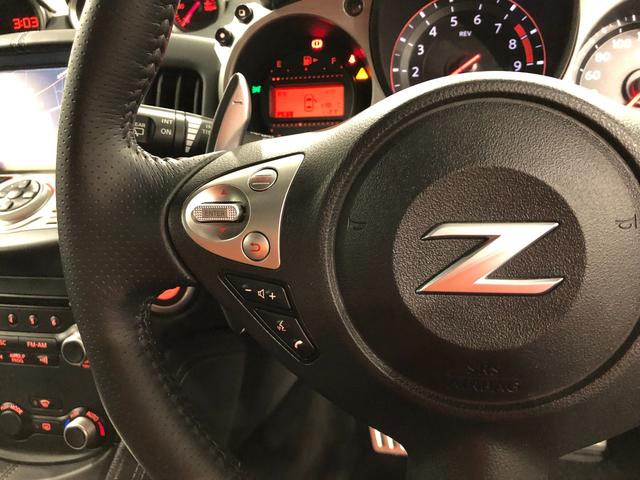 フェアレディＺベースグレード　車検整備付／走行３０９１４キロ／ナビ１年保証距離無制限　走行３０９１４キロ　ナビ　バックカメラ　ＥＴＣ　オートライト　ＨＩＤヘッドランプ　サイドエアバッグ　助手席エアバック　純正マット　取扱説明書　メンテナンスノート（埼玉県）の中古車