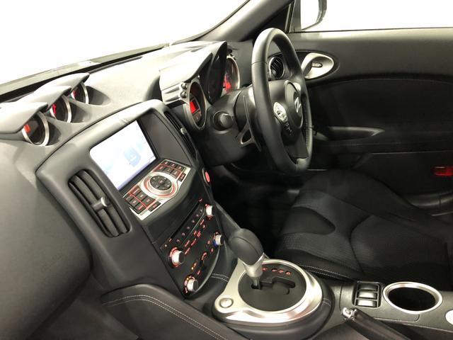 フェアレディＺベースグレード　車検整備付／走行３０９１４キロ／ナビ１年保証距離無制限　走行３０９１４キロ　ナビ　バックカメラ　ＥＴＣ　オートライト　ＨＩＤヘッドランプ　サイドエアバッグ　助手席エアバック　純正マット　取扱説明書　メンテナンスノート（埼玉県）の中古車