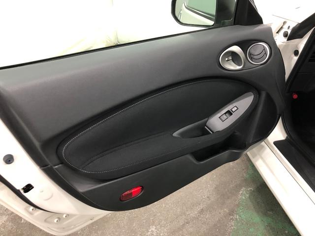 フェアレディＺベースグレード　車検整備付／走行３０９１４キロ／ナビ１年保証距離無制限　走行３０９１４キロ　ナビ　バックカメラ　ＥＴＣ　オートライト　ＨＩＤヘッドランプ　サイドエアバッグ　助手席エアバック　純正マット　取扱説明書　メンテナンスノート（埼玉県）の中古車